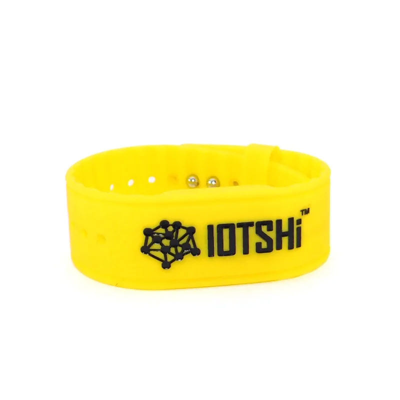 Adjustable Silicone Wristband (Yellow)